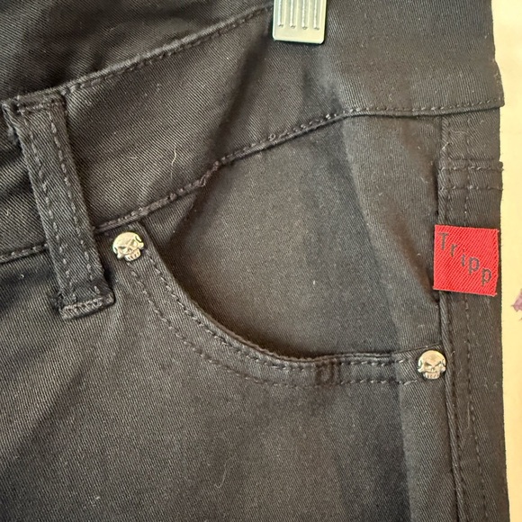 NWT Tripp NYC Black Twill Skinny Pants in Size 14S From Torrid - Picture 4 of 7